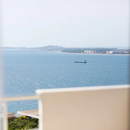 Christianna Free Parking