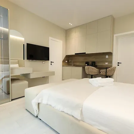 Christianna Free Parking Vlorë