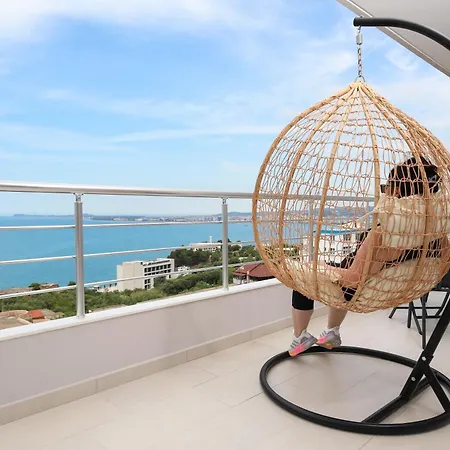 Christianna Free Parking