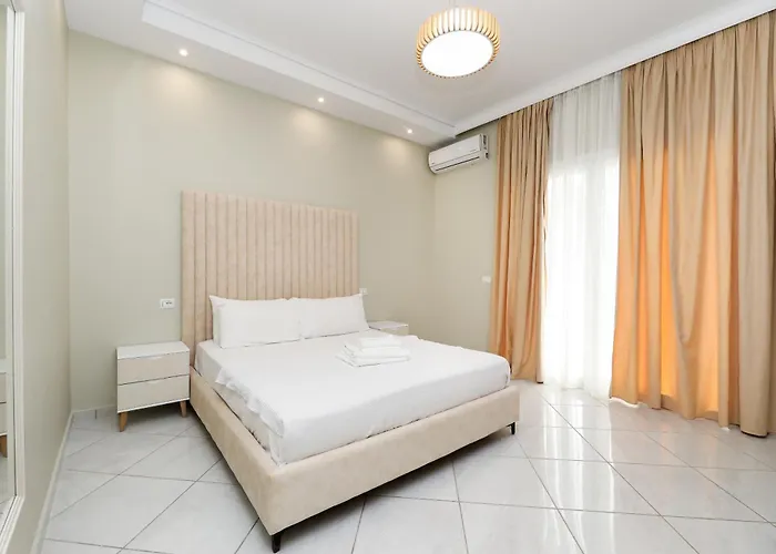 Aparthotel Christianna Free Parking Vlorë