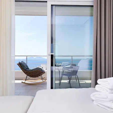 Christianna Free Parking Apartmanhotel Vlora