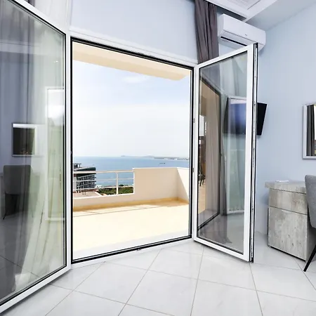 Aparthotel Andromeda Free Parking