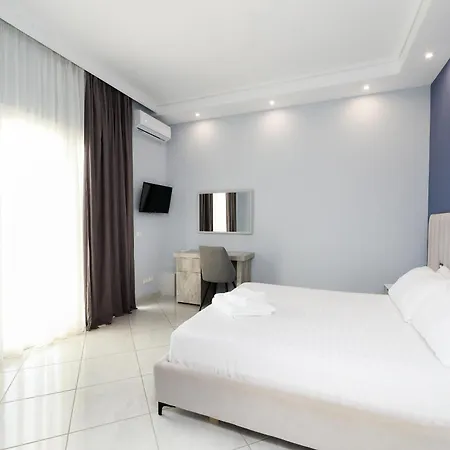 Christianna Free Parking 3*