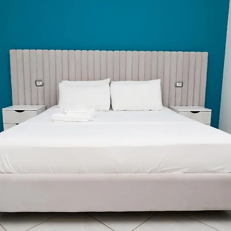 Christianna Free Parking 3*