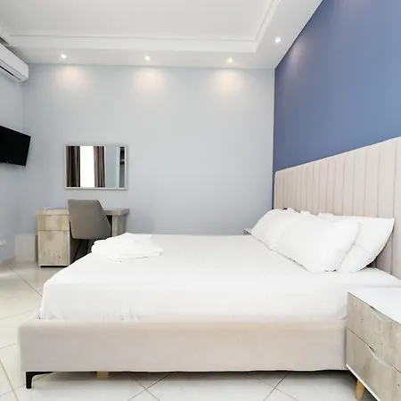 Christianna Free Parking Vlora