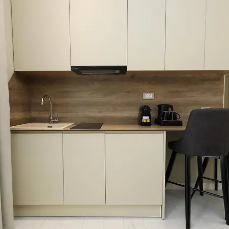 Christianna Free Parking Apartmanhotel Vlora