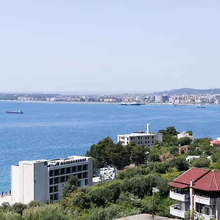 Christianna Free Parking 3*