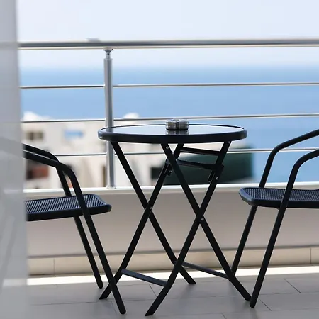 Christianna Free Parking Apartmanhotel Vlora