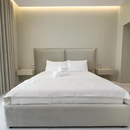 Christianna Free Parking Apartmanhotel 3*