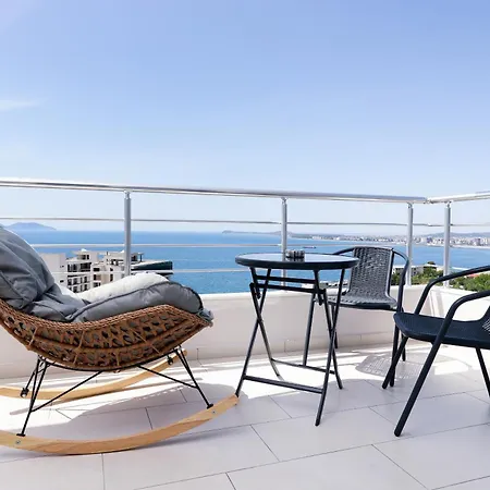 Christianna Free Parking Apartmanhotel Vlora