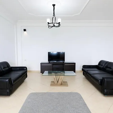 Apartmanhotel Christianna Free Parking 3*