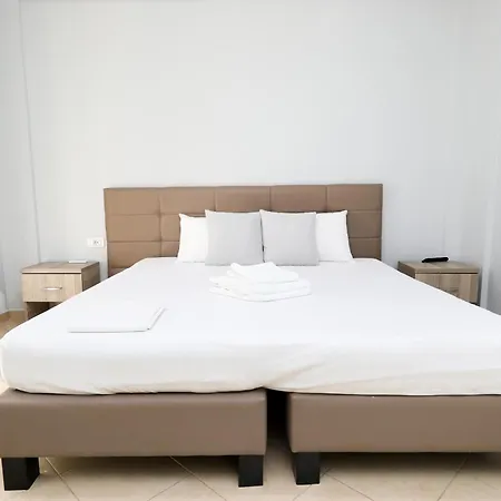 Christianna Free Parking Vlora