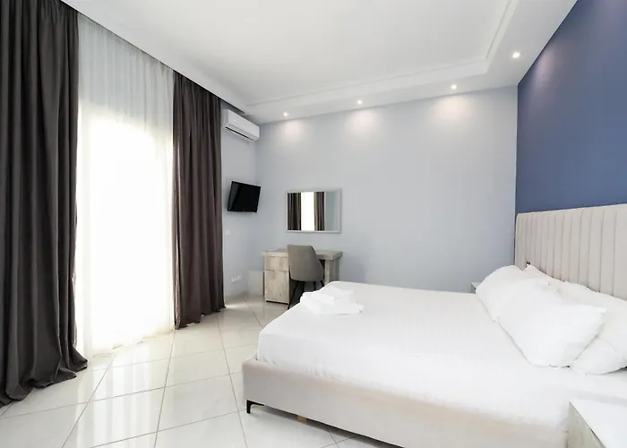 Christianna Free Parking 3*