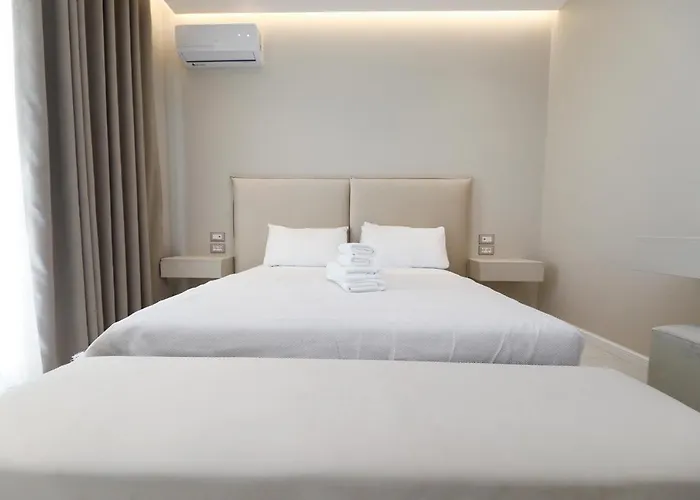 Christianna Free Parking 3* Vlorë