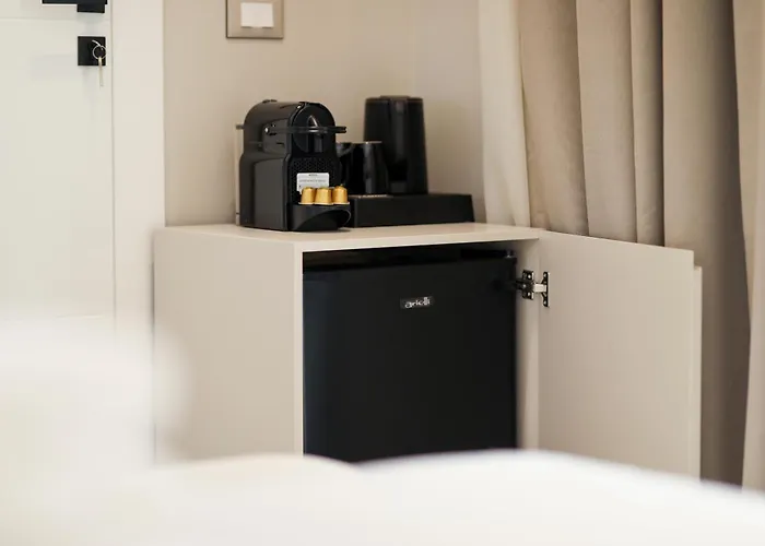 Christianna Free Parking Vlorë