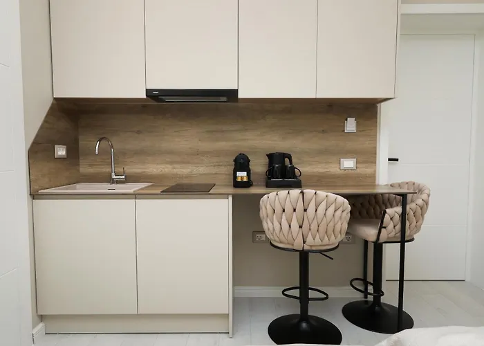 Apartahotel Christianna Free Parking 3*