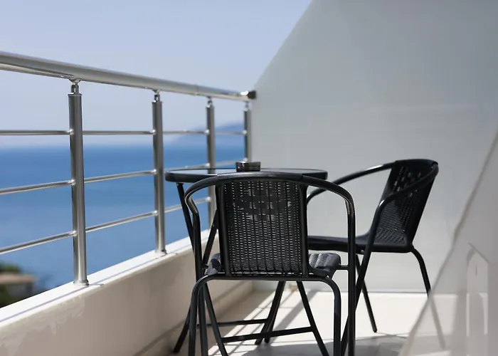 Apartahotel Christianna Free Parking 3*