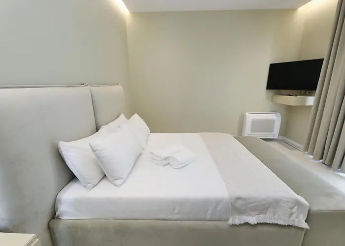 Apartahotel Christianna Free Parking 3*