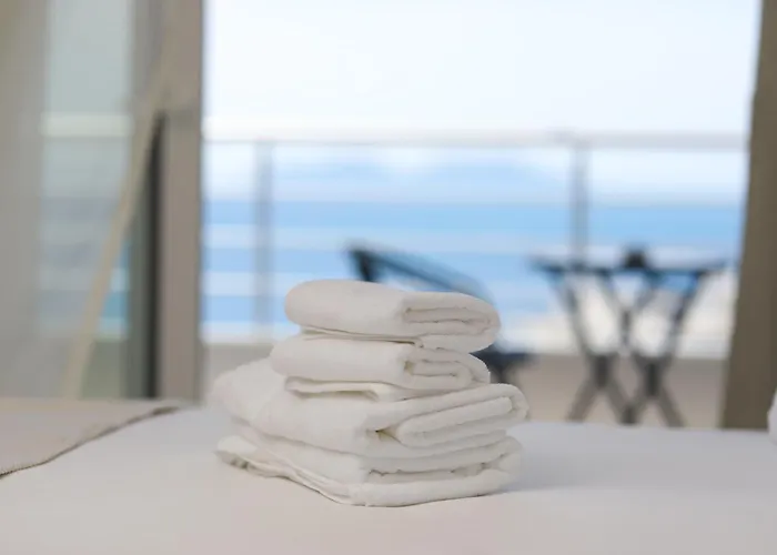 Apartahotel Christianna Free Parking 3*