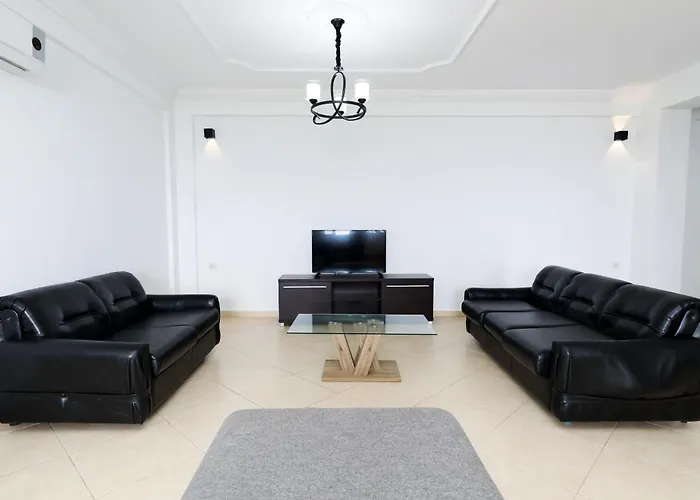 Apartahotel Christianna Free Parking 3*