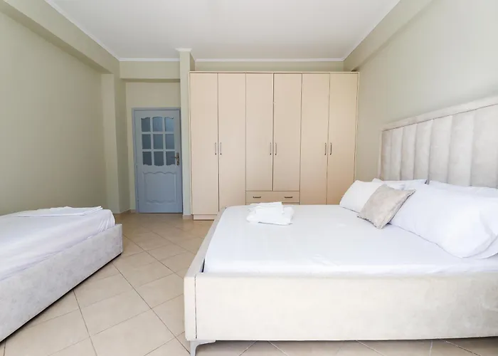 Christianna Free Parking Apartahotel Vlorë